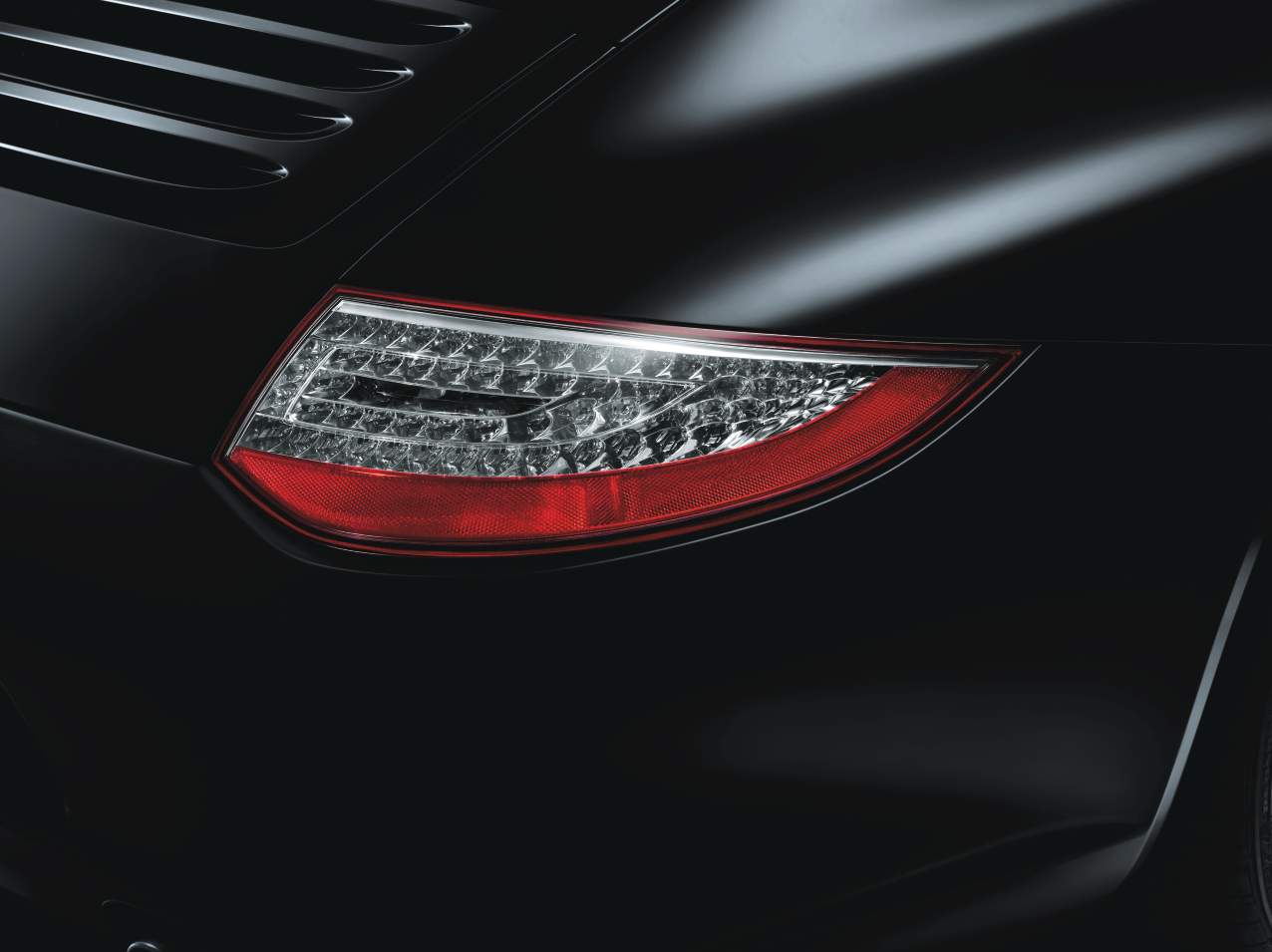 Tail lights in clear glass look